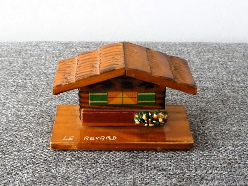 Maison bois vernis le - bois,